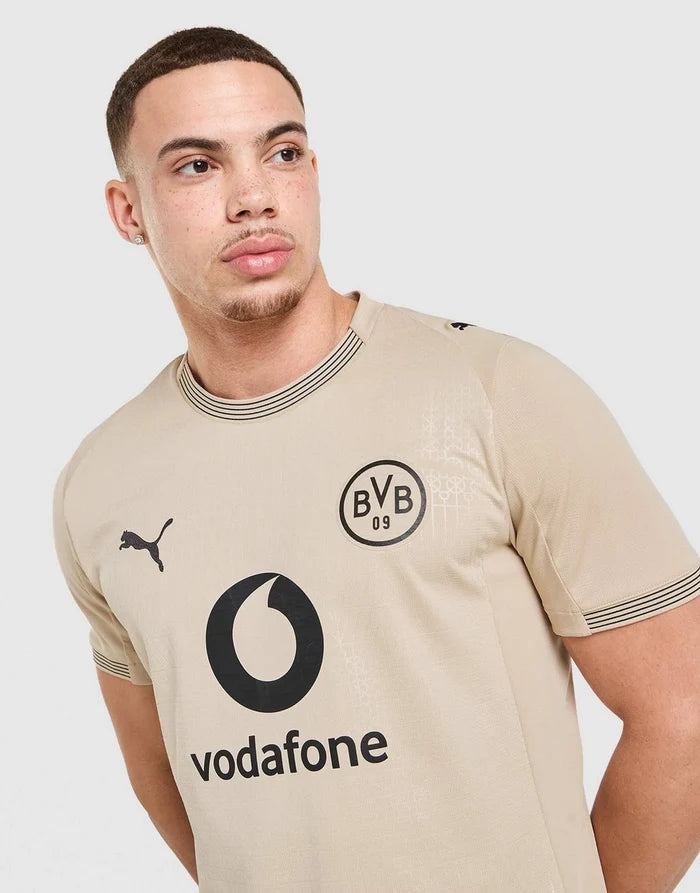 BORUSSIA DORTMUND 25/26 SPECIAL EDITION GK SHIRT
