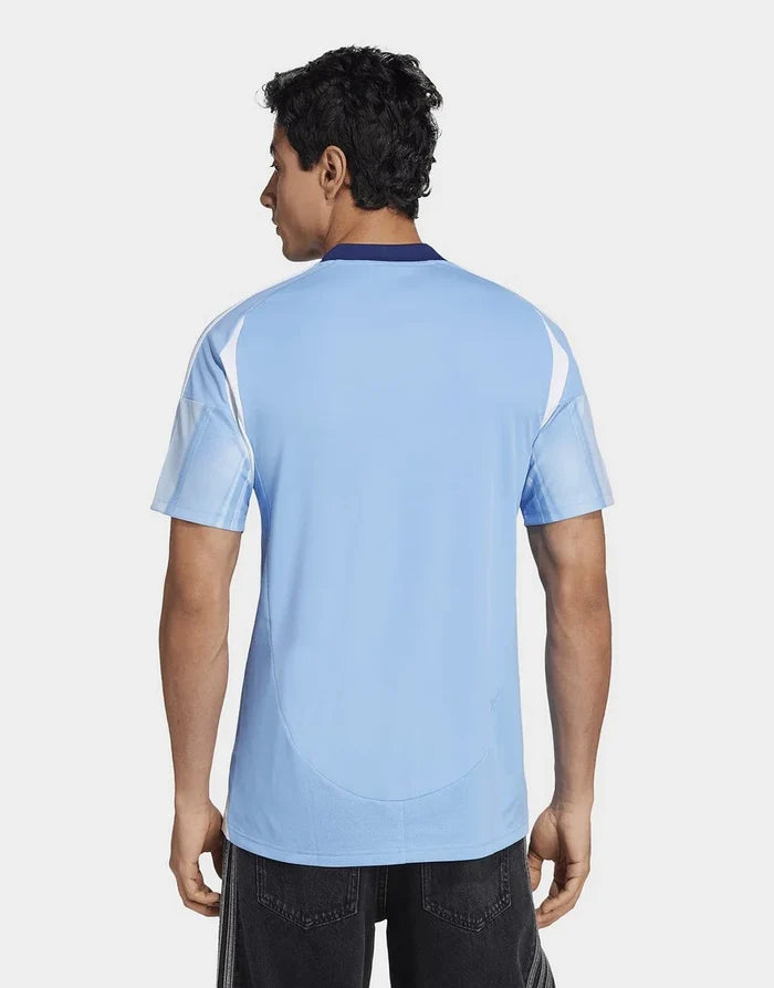 https://cdn.shopify.com/s/files/1/0911/7686/1985/files/jd_IV9926_c.webp?v=1749374542