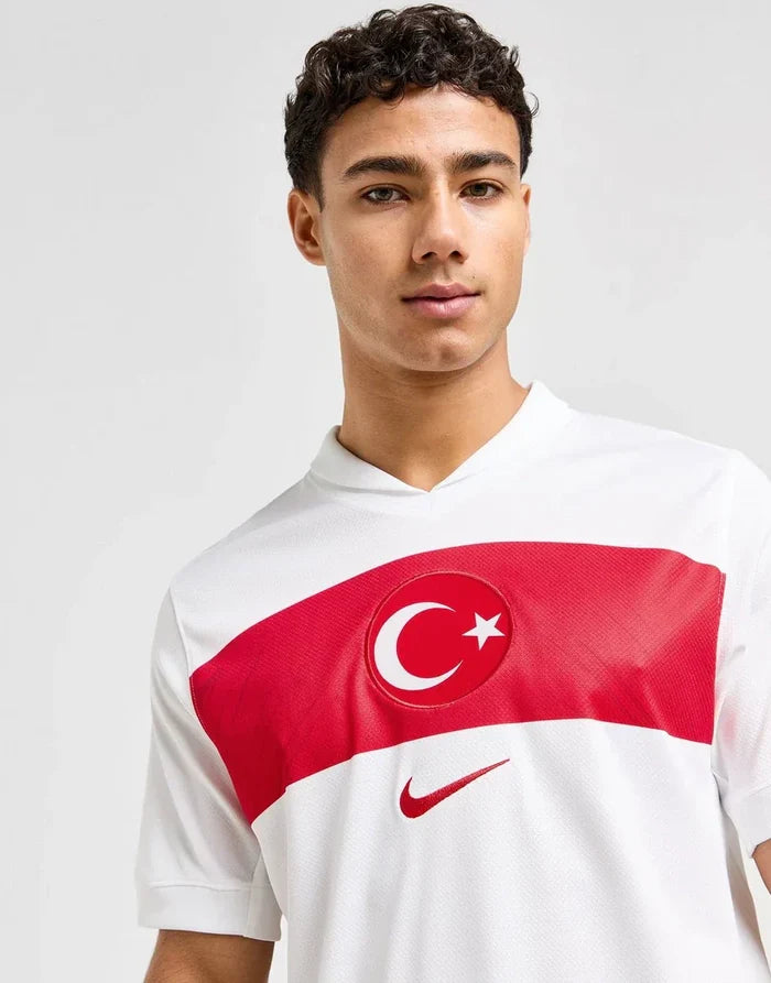 https://cdn.shopify.com/s/files/1/0911/7686/1985/files/TUR2.webp?v=1731956980